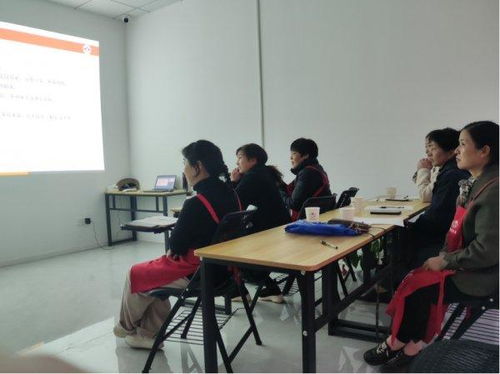 揭秘專業(yè)家政培訓(xùn) 無錫悠然至家引領(lǐng)行業(yè)標(biāo)準(zhǔn)化，帶您一探究竟